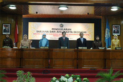 Yudisium Periode IV-2011, Fakultas Ekonomi Dan Bisnis (FEB)