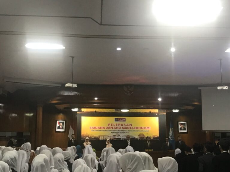 FEB UMM Gelar Yudisium Periode II Thn 2018