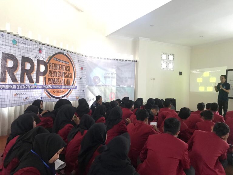 Akhiri Masa Jabatan HMJ Adakan RRP