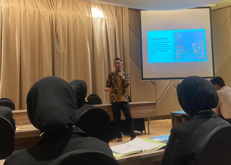 Optimalkan Skill Mahasiswa CoE Hotel Prodi Manajemen dengan Menghadirkan Influencer Malang Sebagai Pemateri Pentingnya Komunikasi Bagi Sebuah Bisnis