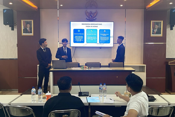 Unjuk Gigi di Era Digital, HMPS Manajemen UMM Gelar Final Business Plan Pitching Investor